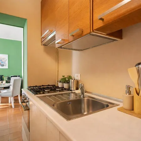 Apartment Ampio Bilo Luminoso - Stazione Loreto M1 M2